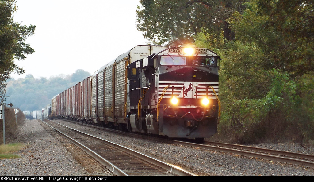 NS 7575 about to come to a stop.....